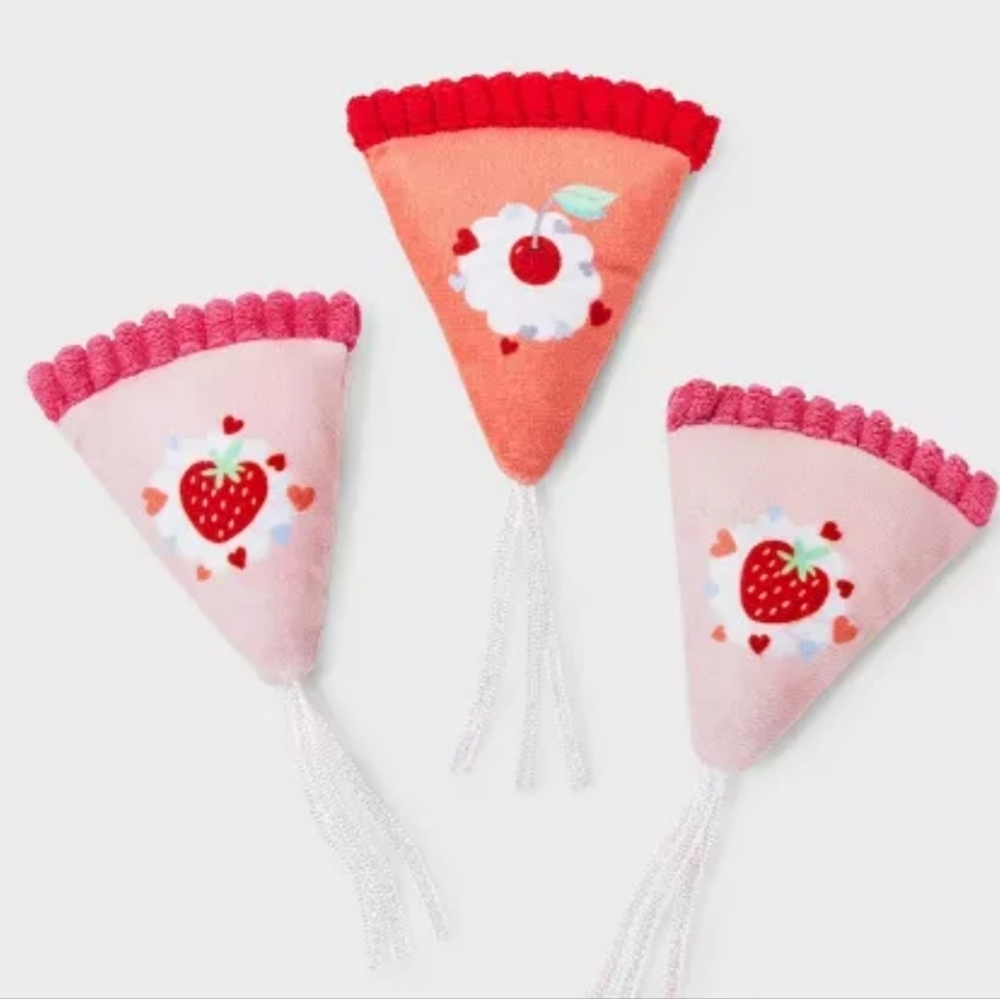 Cake Slices Cat Toy - Boots & Barkley™3ct